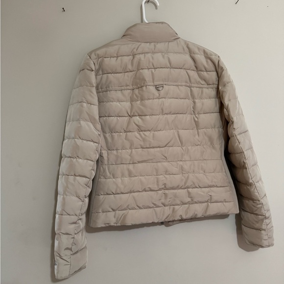 Elegant and fine jacket, ZARA  Cream Puffer with Cropped Fit. NEW WITHOUT TAG. - Picture 11 of 14